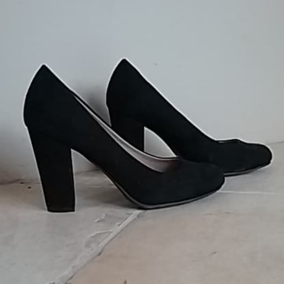 Chinese Laundry Shoes - Chinese Laundry suede pumps
